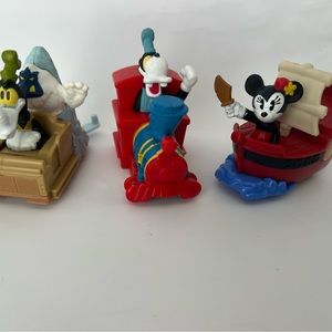 Walt Disney World Mickey And Minnie’s Set of 3 Toys Runaway Rai